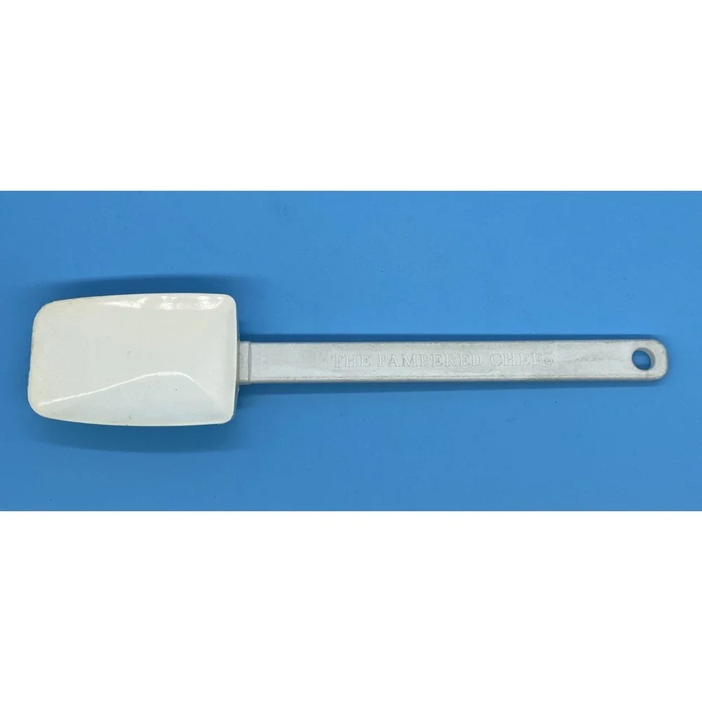 Vintage The Pampered Chef 1659 Style  Mix and Scraper 12